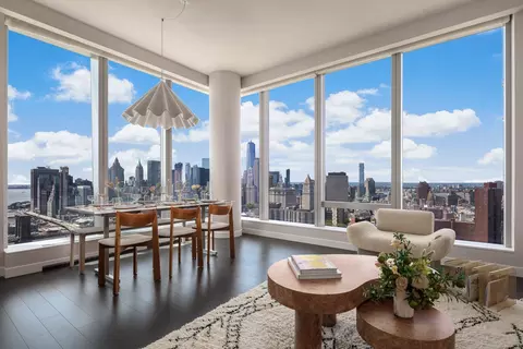 252 South St #71A, New York, NY 10002