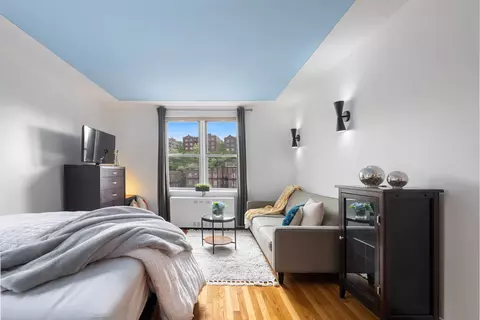 153 Bennett Ave #6H, New York, NY 10040
