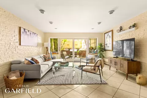 226 E 32nd St, New York, NY 10016