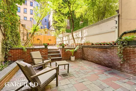 226 E 32nd St, New York, NY 10016