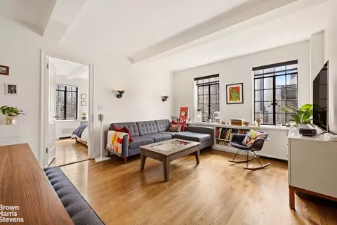45 Tudor City Pl #1117/1118, New York, NY 10017