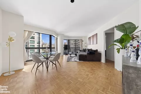200 E 61st St #10D, New York, NY 10065
