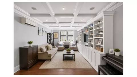 357 W 55th St #2H, New York, NY 10019