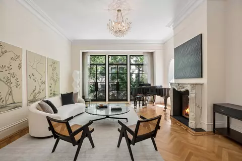 111 E 81st St, New York, NY 10028