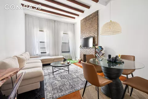 431 W 54th St #5C, New York, NY 10019