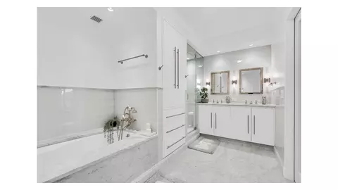 721 5th Ave #57H, New York, NY 10022