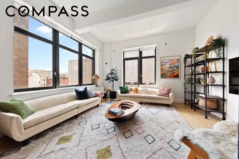 242 S 1st St #4D, Brooklyn, NY 11211