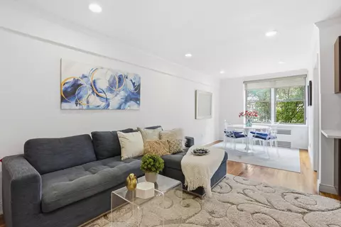 30 E 9th St #3-AA, New York, NY 10003