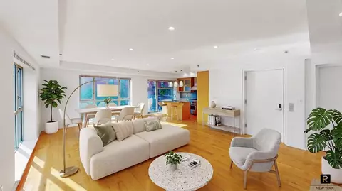 32 Clinton St #4, New York, NY 10002