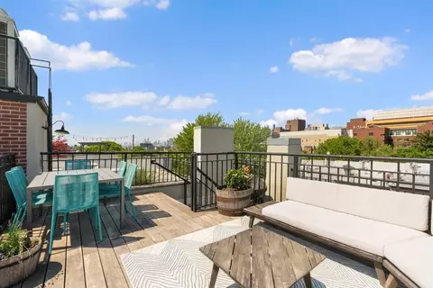 497 9th St #3, Brooklyn, NY 11215