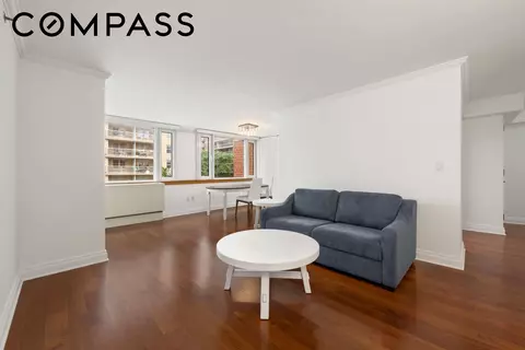 404 E 76th St #3B, New York, NY 10021