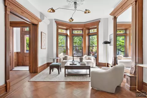 1137 Park Pl, Brooklyn, NY 11213