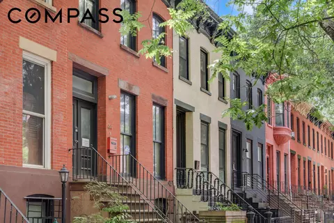 42 Monroe St, Brooklyn, NY 11238