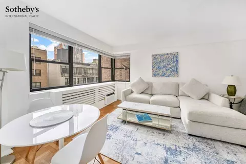 305 E 72nd St #5AS, New York, NY 10021