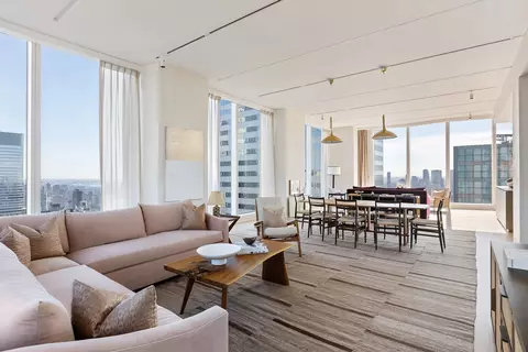 100 E 53rd St #58A, New York, NY 10022