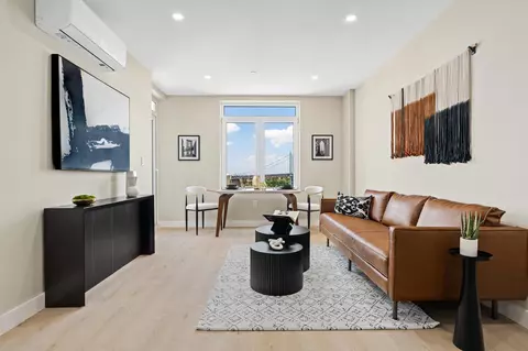 26-15 4th St #10-A, Astoria, NY 11102