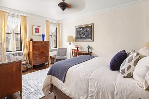 111 W 94th St #1A, New York, NY 10025