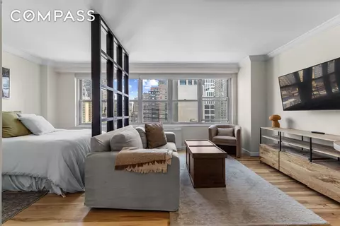363 E 76th St #14K, New York, NY 10021
