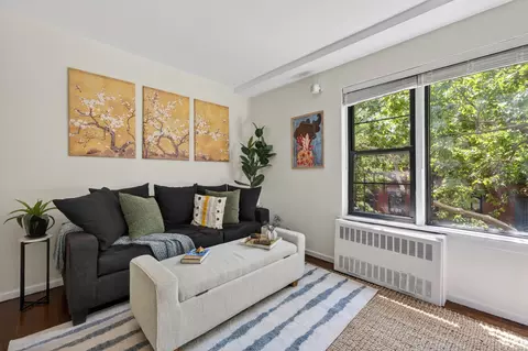 49 Morton St #4D, New York, NY 10014