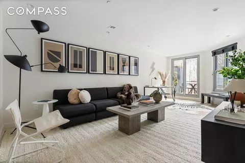 395 S 2nd St #1, Brooklyn, NY 11211