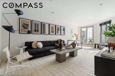 395 S 2nd St #1, Brooklyn, NY 11211