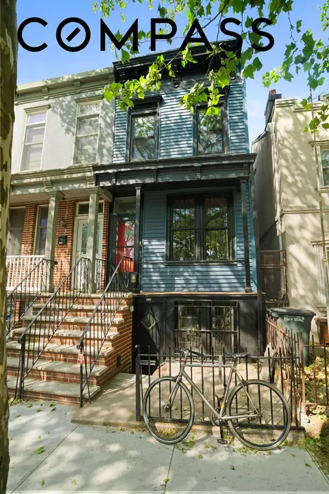 417 A 18th St, Brooklyn, NY 11215