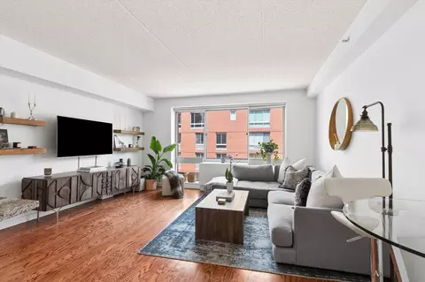 555 W 23rd St #S12R, New York, NY 10011