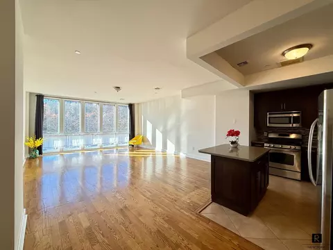 90 Bay Street Lndg #2G, Staten Island, NY 10301