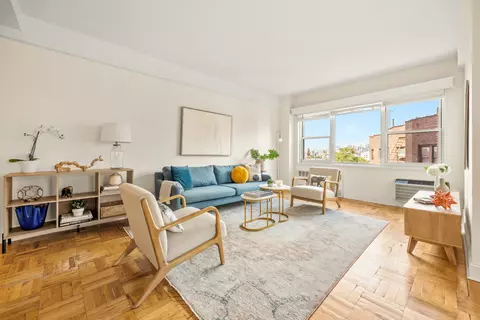 10 Plaza St E #6G, Brooklyn, NY 11238