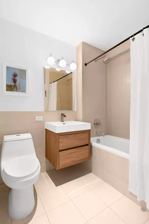 Bath - 87 Smith St #8E, Brooklyn, NY 11201 photo 2 of 2