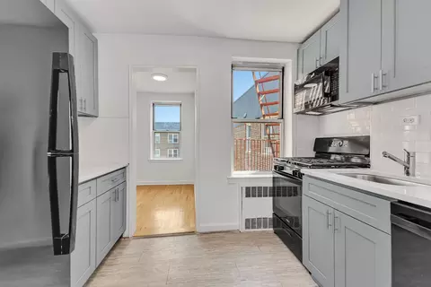 67-10 108th St #6A, New York City, NY 11375