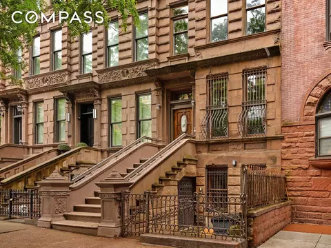 266 W 71st St, New York, NY 10023