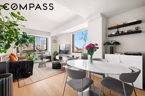 535 W 52nd St #9B, New York, NY 10019