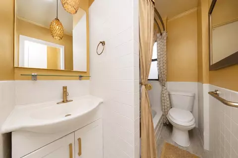 Bath - 9104 3rd Ave, Brooklyn, NY 11209 photo 1 of 5