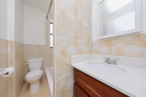 Bath - 9104 3rd Ave, Brooklyn, NY 11209 photo 4 of 5