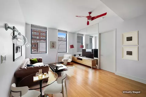 421 W 54th St #5F, New York, NY 10019