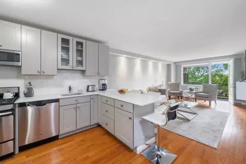5700 Arlington Ave #5M, New York City, NY 10471