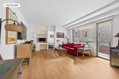 80 Central Park W #4G, New York, NY 10023