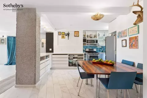268 E Broadway #A905, New York, NY 10002
