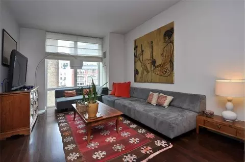 130 W 19th St #7A, New York, NY 10011