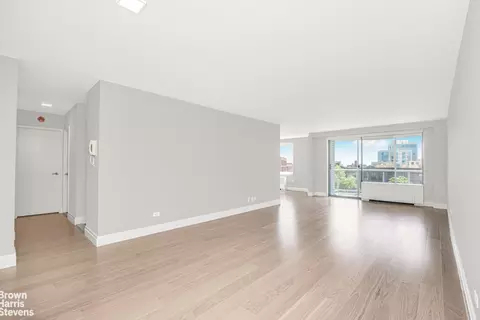 3333 Henry Hudson Pkwy #8B, New York City, NY 10463