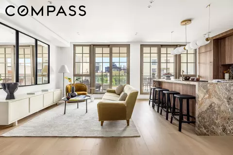 686 Leonard St #2, Brooklyn, NY 11222