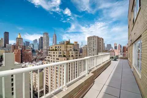 305 E 24th St #20-B, New York, NY 10010