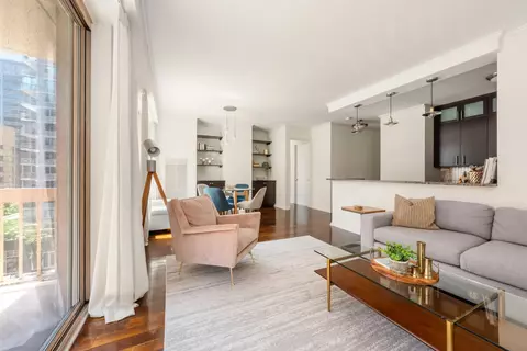 200 E 69th St #7L, New York, NY 10021