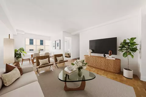 240 E 55th St #10G, New York, NY 10022