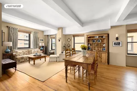315 W 23rd St #11A, New York, NY 10011