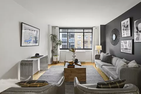 2025 Broadway #12D, New York, NY 10023