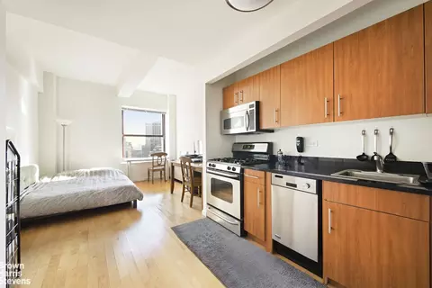 20 West St #40F, New York, NY 10004