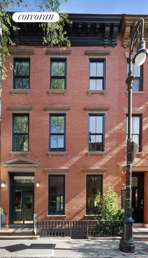 257 W 4th St, New York, NY 10014