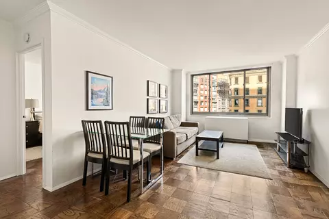 2025 Broadway #8E, New York, NY 10023